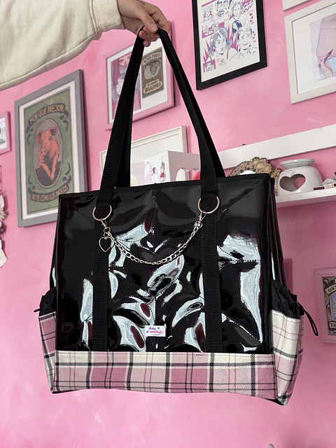 Maxi corazón charol con tartan rosado
