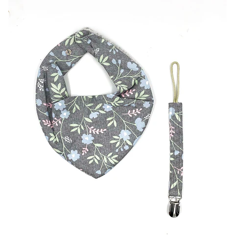 Bandana Impermeable con Porta Chupete