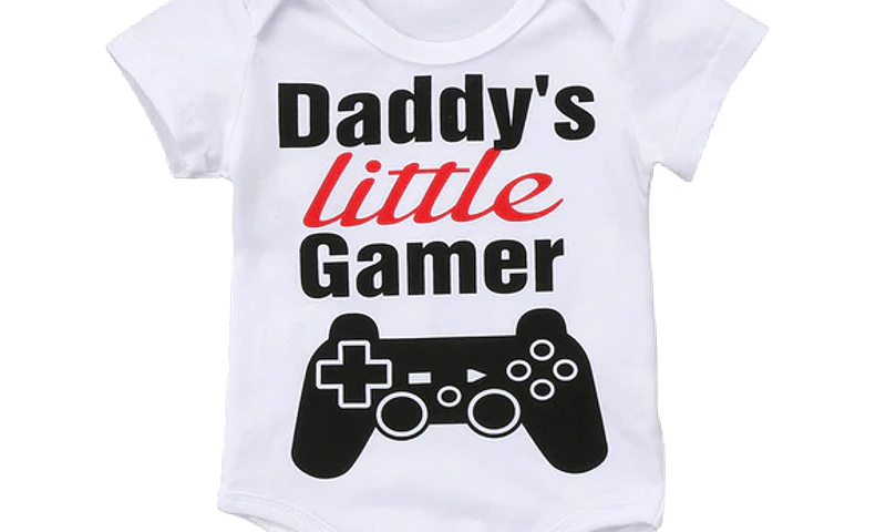 Celebra el Día del Gamer con Atuendos Temáticos para ti y tu bebé