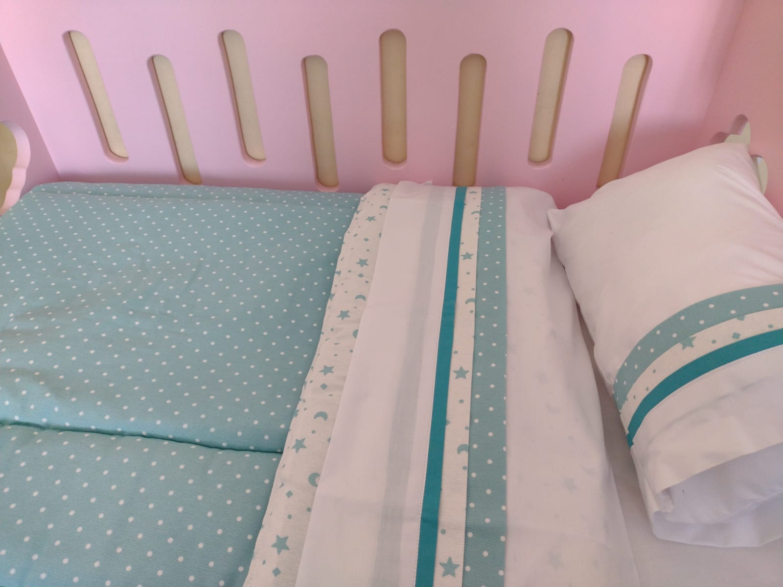 Kit de Cuna - Blanco estrella luna verde - puntos blancos