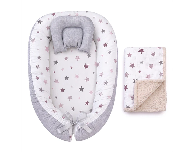 Nidito Colecho; Blanco Estrellas Lila  gris Jaspeado + Manta corderito
