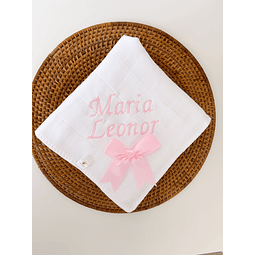 FRALDA PERSONALIZADA COM LAÇO 