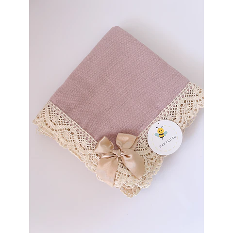 FRALDA DE PANO COM LAÇO E RENDA 
