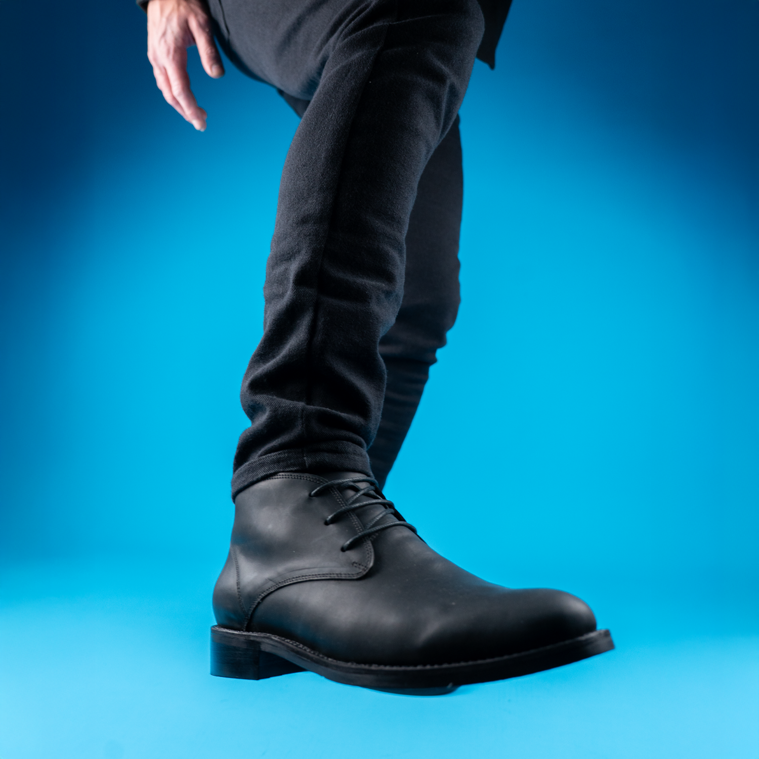 Chukka Black 5