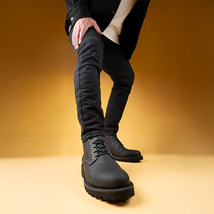 Pretor Black