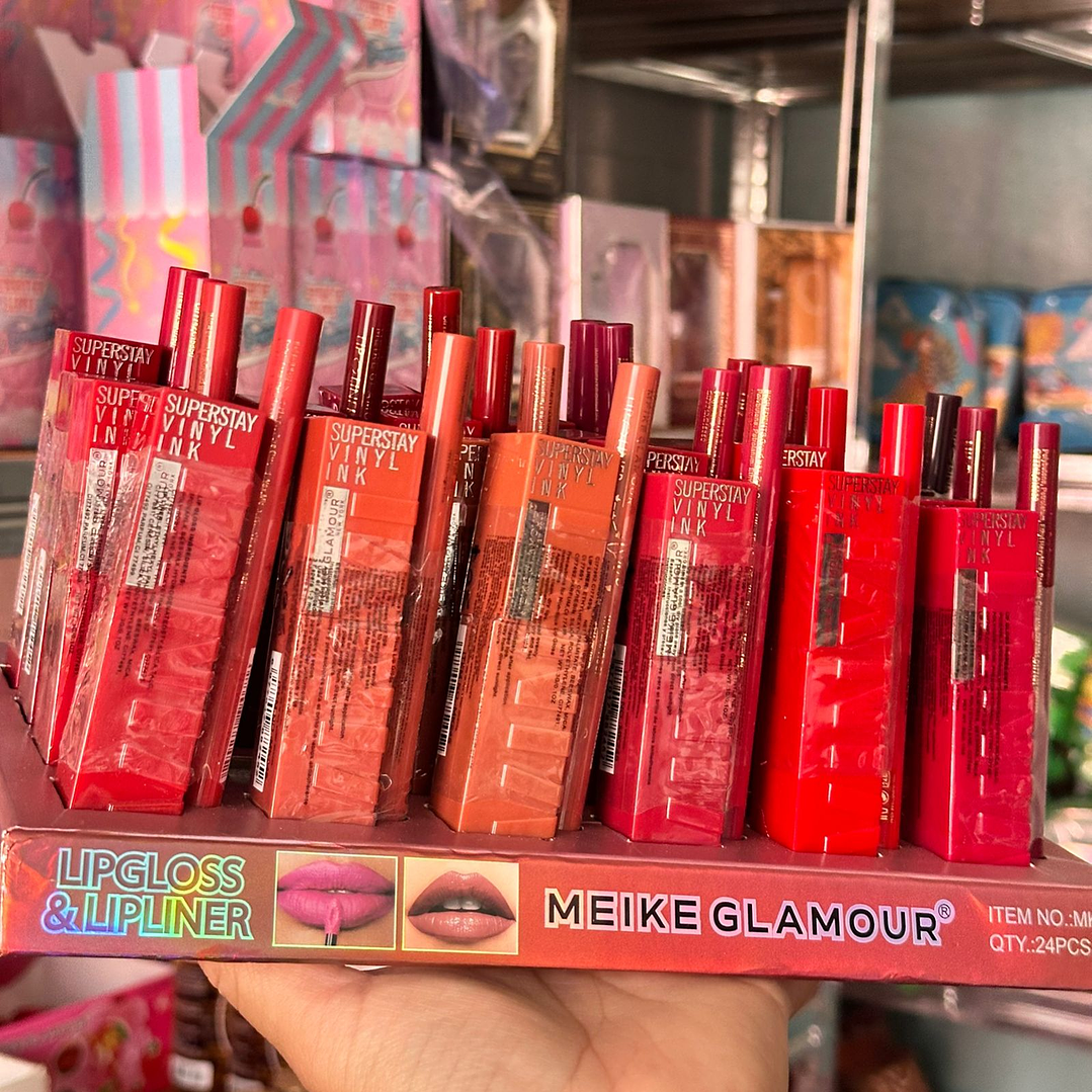 Súper stay Matte VINYL dupe + DELINEADOR DE LABIOS 3