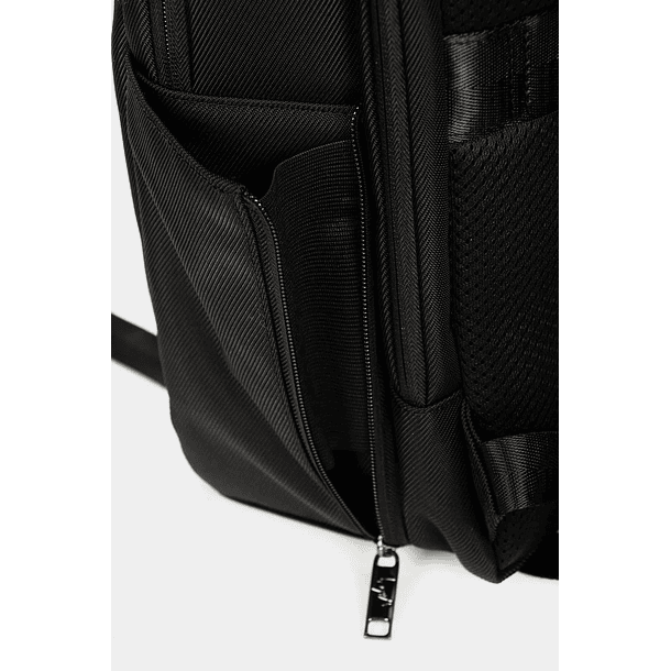 Mochila Velez de Cuero Impermeable 4