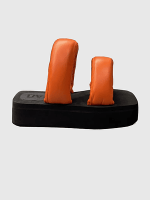 Sandalias En Cuero Con Plataforma