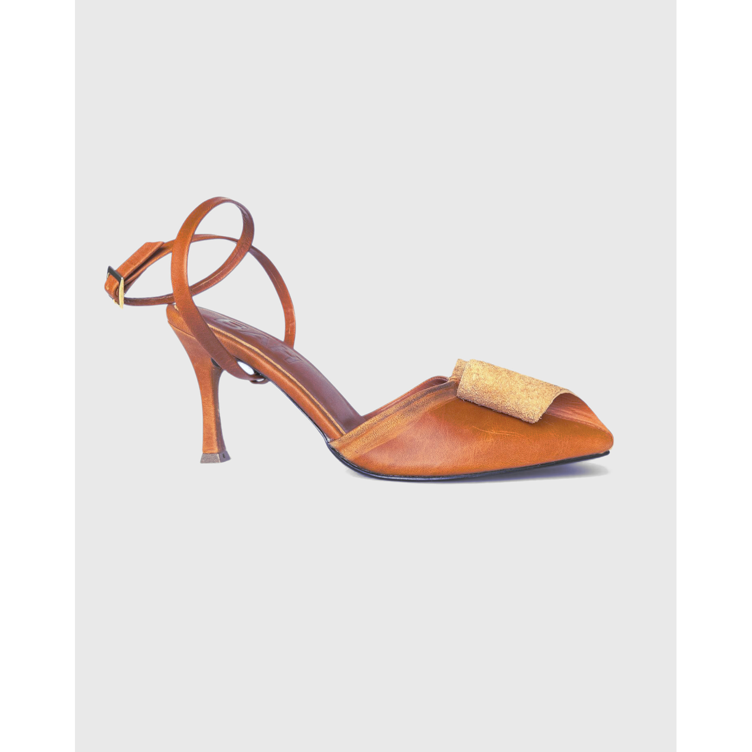 Zapatos De Tacón Strap Destalonado Cognac Envejecido  1