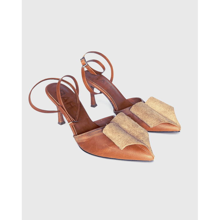 Zapatos De Tacón Strap Destalonado Cognac Envejecido  2