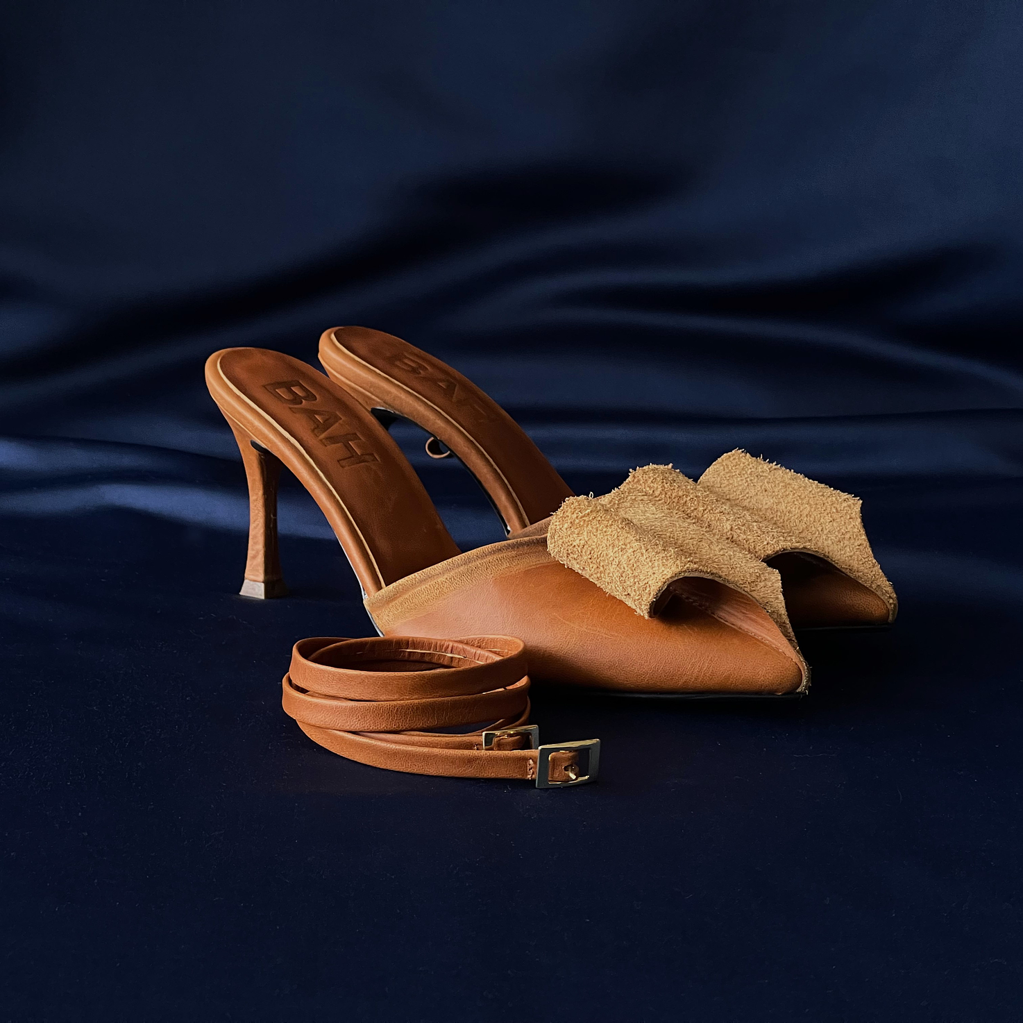 Zapatos De Tacón Strap Destalonado Cognac Envejecido  7