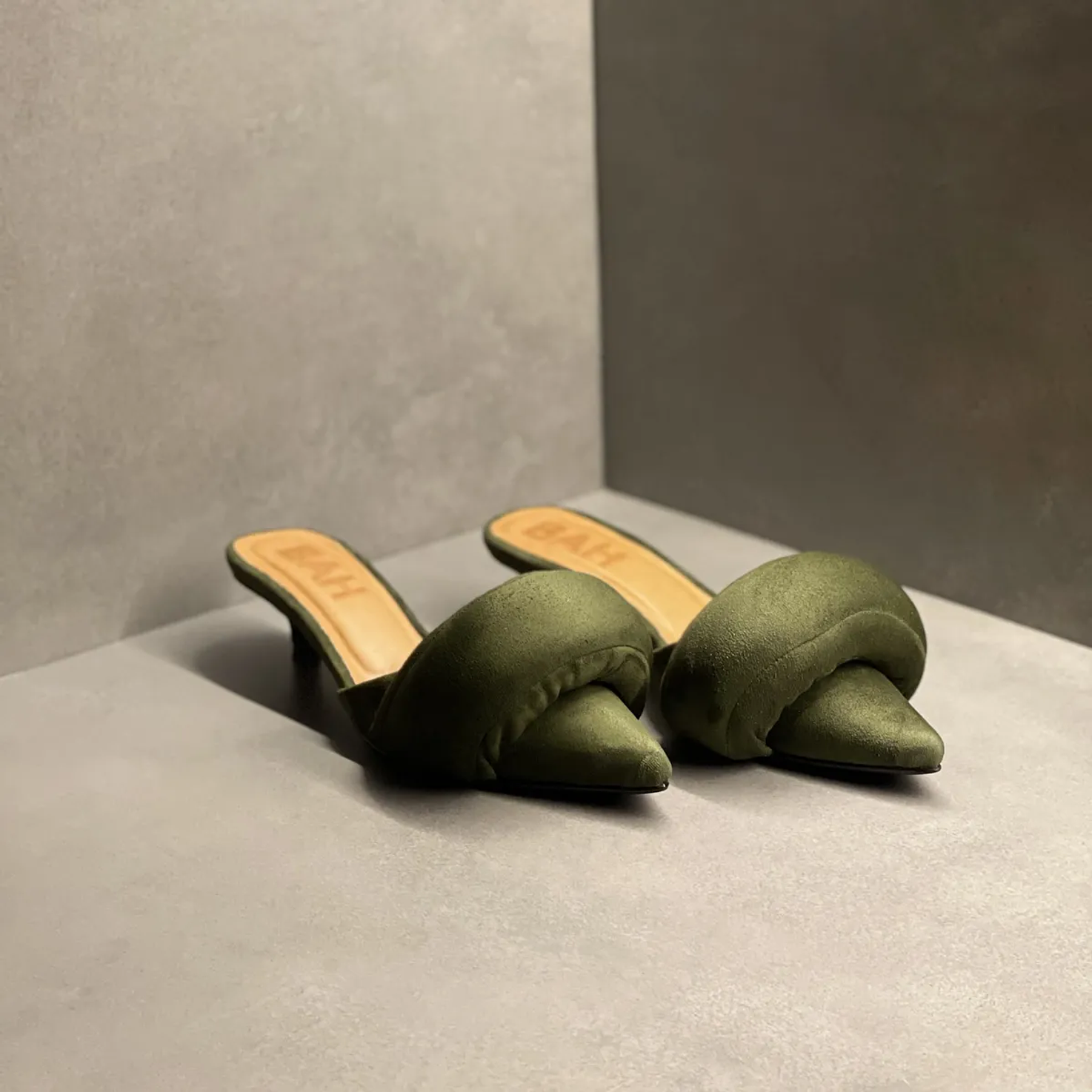 Zapatos De Tacón Destalonado Verde Gamo 2