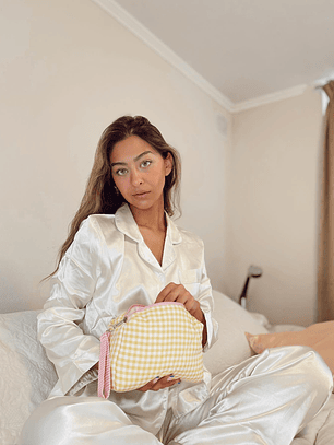 Estuche vichy amarillo 