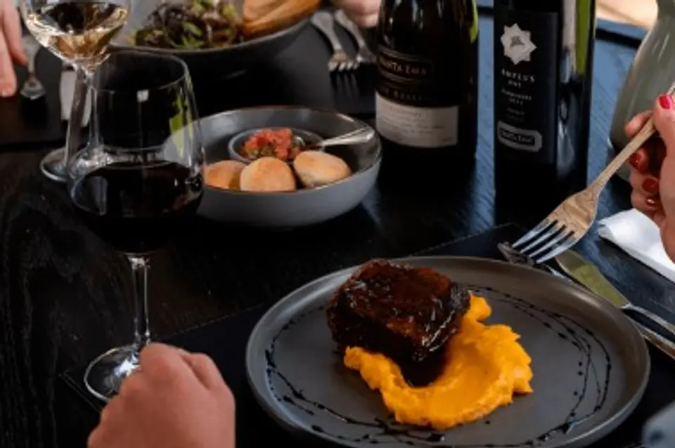 VIÑA SANTA EMA TOUR FOOD EXPERIENCE 2