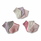 Pack 3 Calcetas Algodón Recién Nacida 2