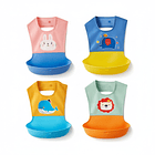 Babero Impermeable con Recolector y Estuche Portátil 2