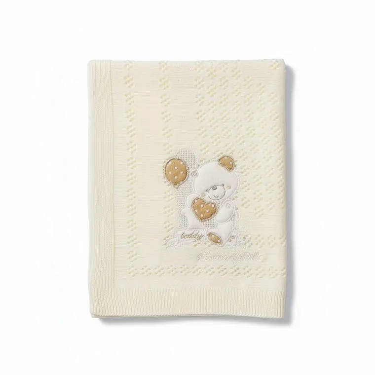 Manta Tejida Diseño Osito Bordado 2