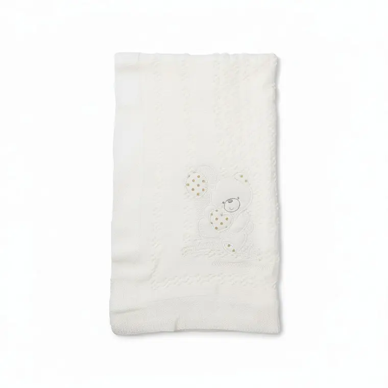 Manta Tejida Diseño Osito Bordado 3