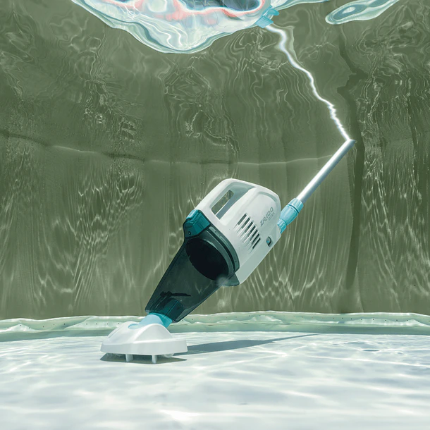 Aspiradora de Piscina Recargable Intex con Brazo Telescópico ZR100 2