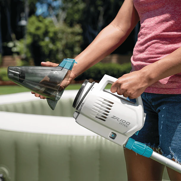 Aspiradora de Piscina Recargable Intex con Brazo Telescópico ZR100 9