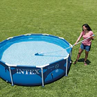 Aspiradora de Piscina Recargable Intex con Brazo Telescópico ZR100 13