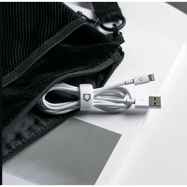 Cable RhinoShield Carga Rápida Lightning a USB-C (1 Metro) 6