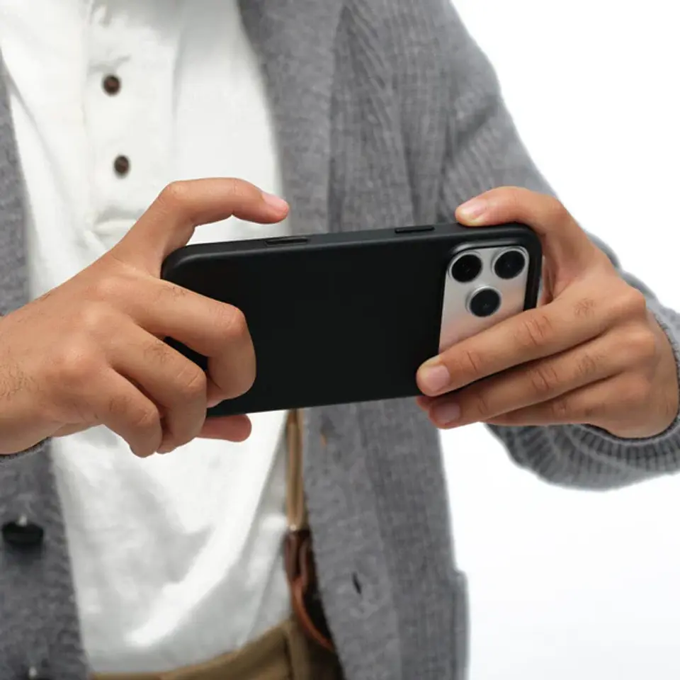 Carcasa MOFT Snap para iPhone 17 Pro Max  2