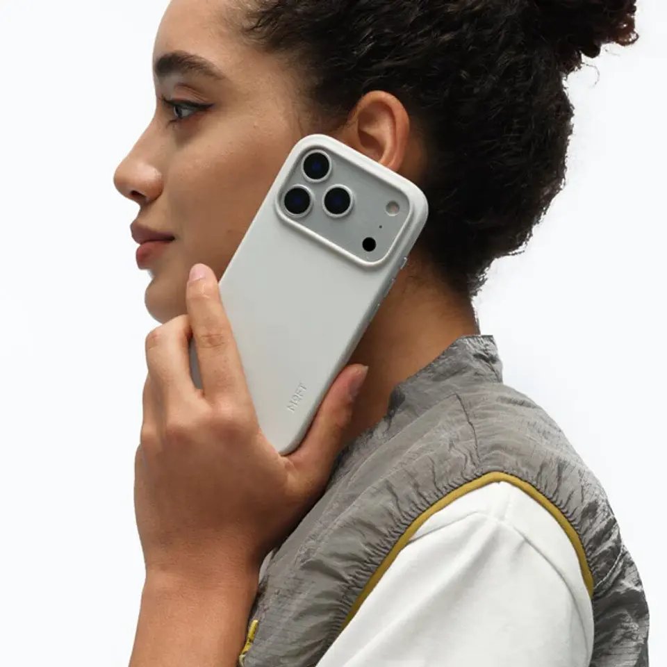 Carcasa MOFT Snap para iPhone 18 Pro Max 13