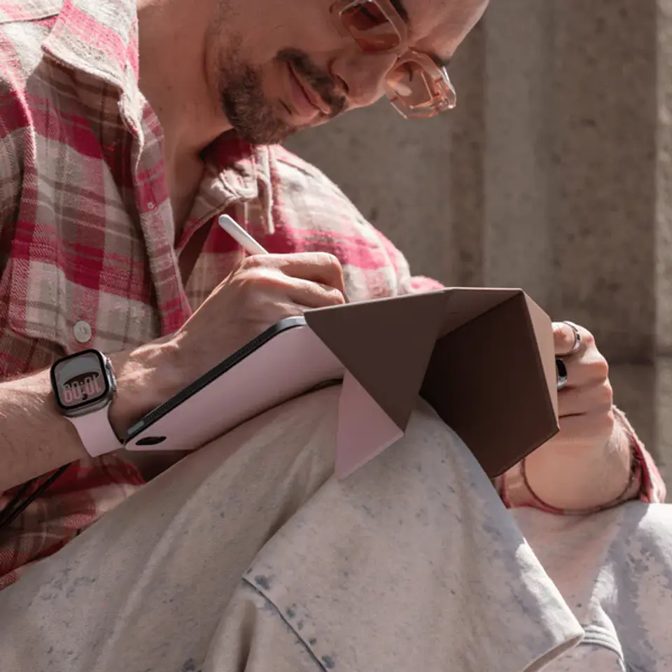 Carcasa MOFT Folio Dynamic para iPad Pro 13