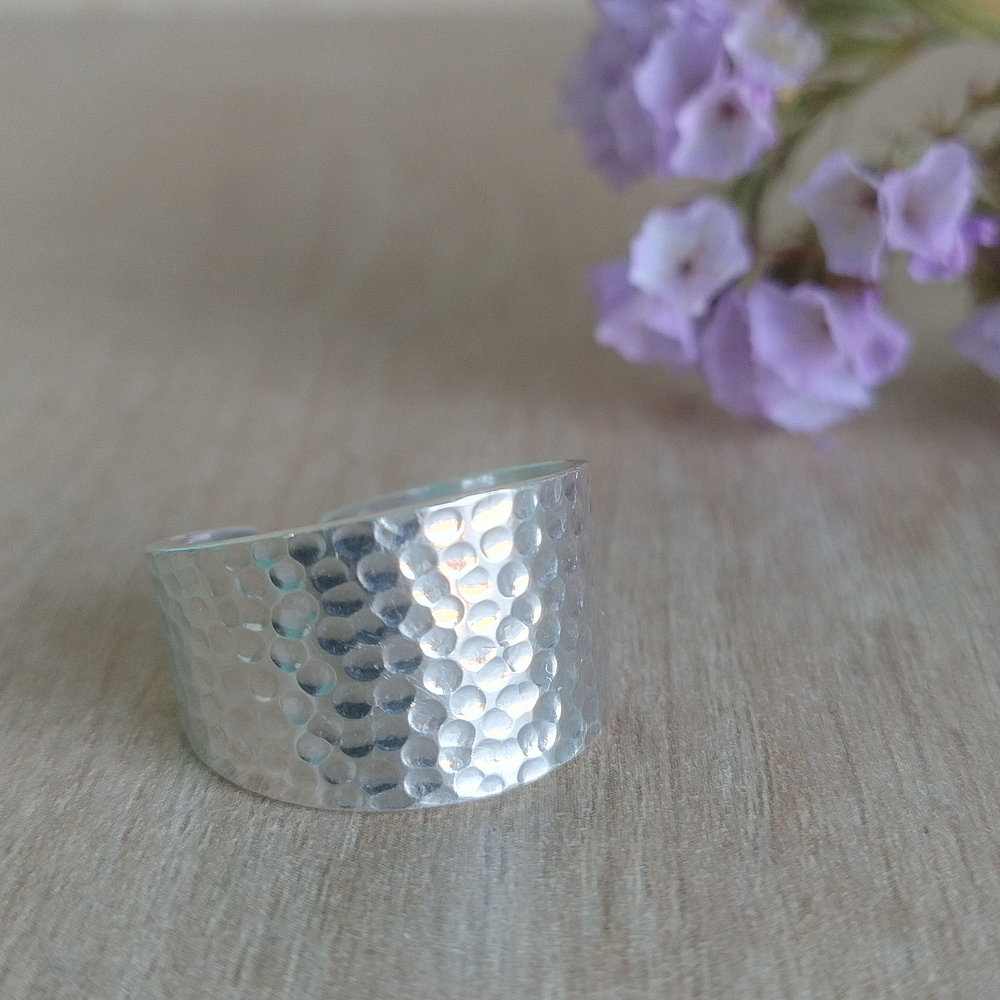 Anillo Bruna - Ancho texturada Plata 950