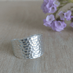 Anillo Bruna - Ancho texturada Plata 950