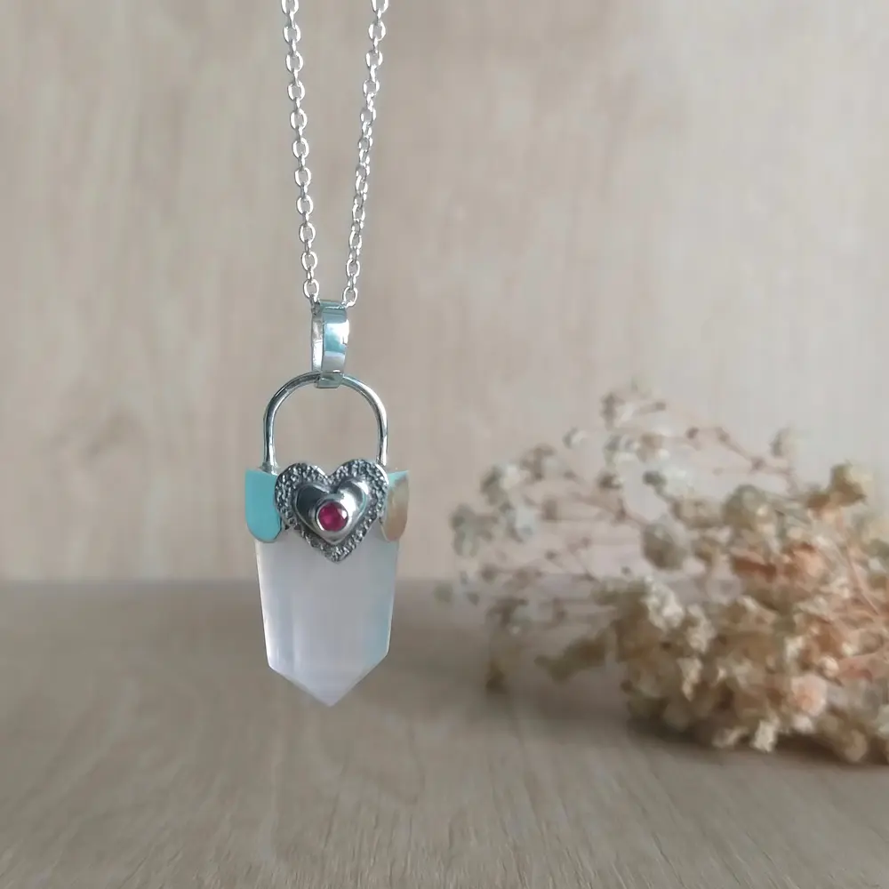 Amuleto Amor- Punta cuarzo rosa - Plata 950