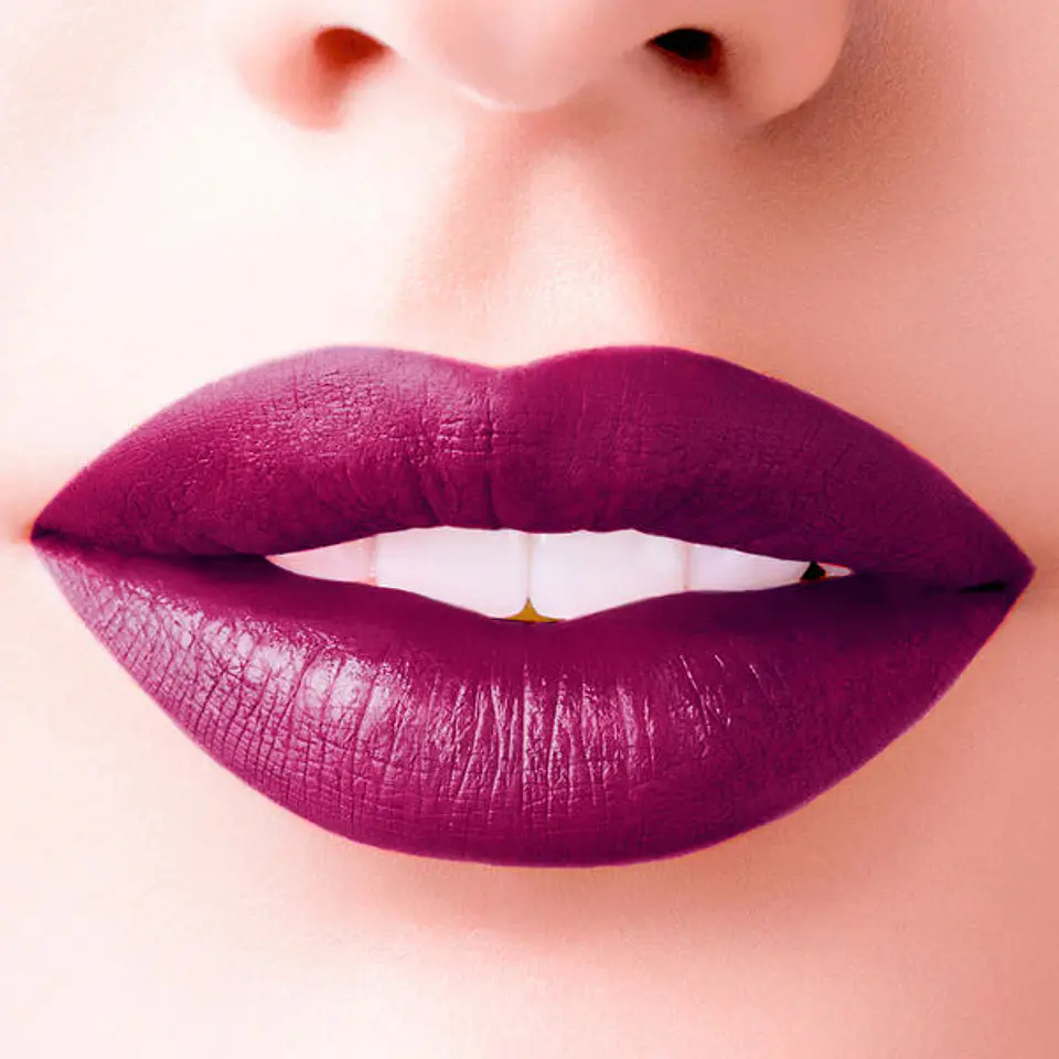  Labial Coloríssimo 4g Uva Fuerte - VOGUE 4