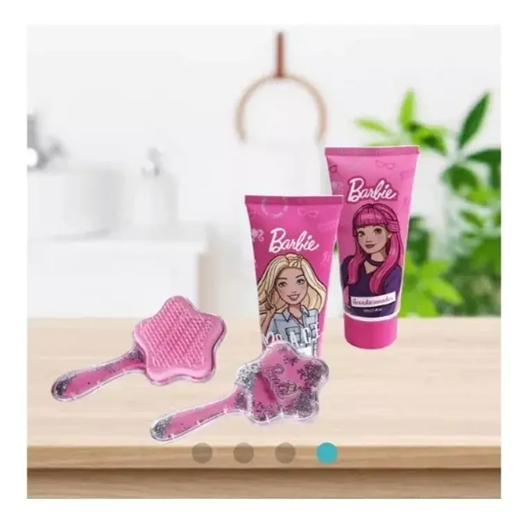 Set De Baño Barbie Shampoo + Acondicionador + Cepillo  3