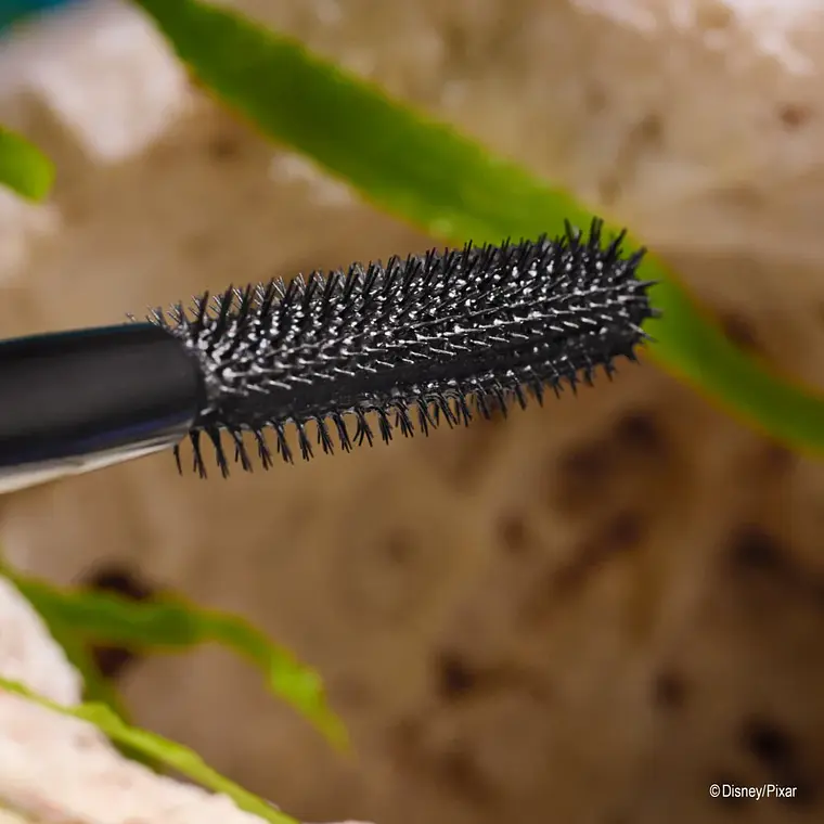 Máscara De Pestañas Waterproof Lift Up Finding Dory De Disney Pixar - CATRICE 4