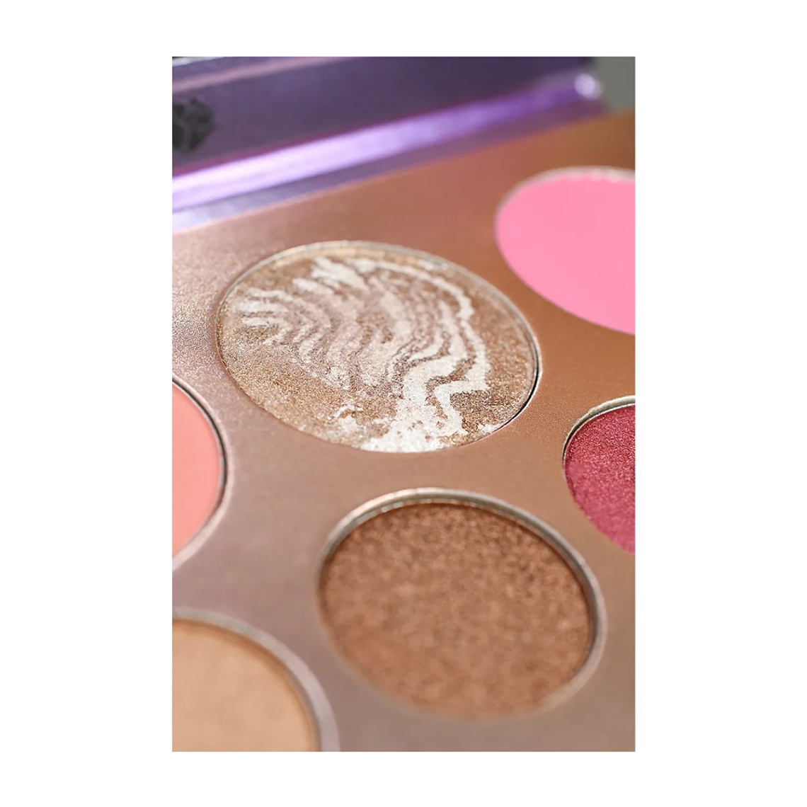 Kit de Sombras Rubor e Iluminador Tono #3 - DOLCE BELLA 4