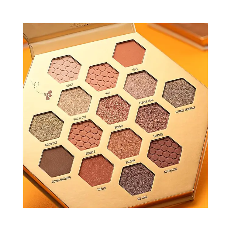 Paleta De Sombras De Ojos Winnie The Pooh 030 - CATRICE 3