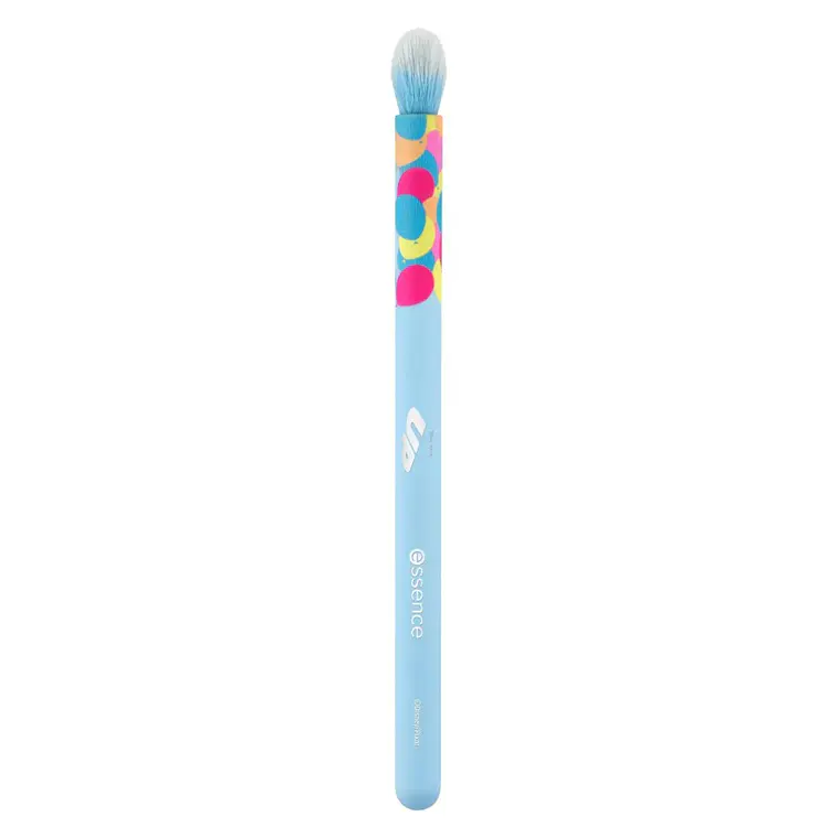 Paleta De Sombras De Ojos Wilderness Explorer Up 02 + Brocha De Sombra Up - ESSENCE 5