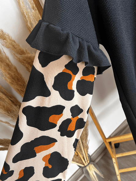 Polera Negra Animal Print Mujer | Estilo Femenino Carobaska 3