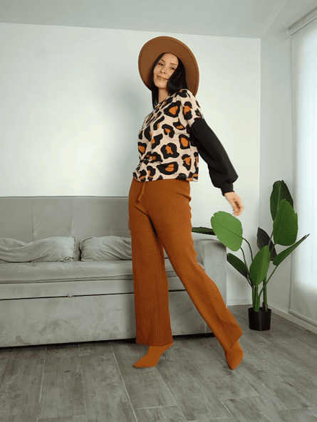 Polerón Dominga Camel Mujer | Look Natural Carobaska 5