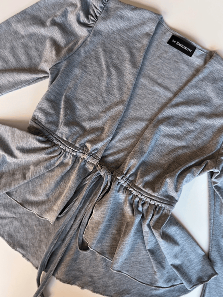 Polera Amarras Mujer – Manga Globo y Ajuste en Busto | Carobaska 15