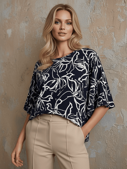 Blusa Patty Azul Flores – Elegancia Holgada y Espalda de Impacto ✨ 4