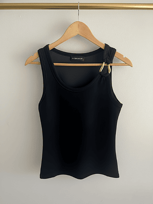 Polera Negra de Mujer Alessia – Calce Elasticado ✨🖤