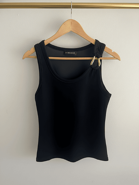 Polera Negra de Mujer Alessia – Calce Elasticado ✨🖤 1