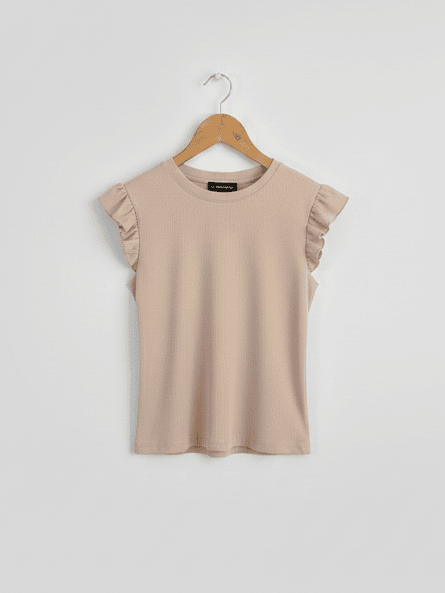 Polera Básica Beige Mujer Rib Elasticada con Vuelos 2