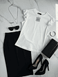 Polera Básica Blanca Mujer Rib Elasticada con Vuelos - Miniatura 2