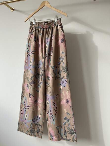 Pantalón Palazzo Amazonas Flores Pastel - Gabardina Elasticada 1