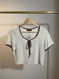 Polera Textured Ivy Beige con Vivo Burdeo - Carobaska - Miniatura 5