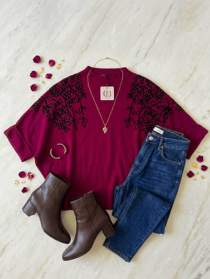 Sweater Bordado Floral Viena – Burdeo Premium Manga Murciélago