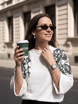 Sweater Bordado Floral Viena – Blanco Nieve Premium | Manga Murciélago